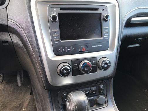 2016 GMC Acadia SLE-2