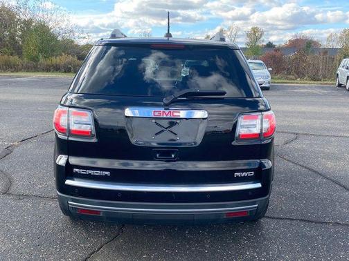 2016 GMC Acadia SLE-2