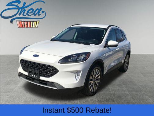 2022 Ford Escape Titanium