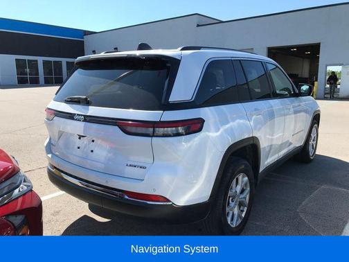 Bright White Clearcoat 2023 Jeep Grand Cherokee Limited