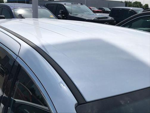Bright White Clearcoat 2025 Chrysler Pacifica L