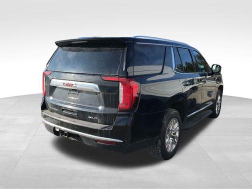 2024 GMC Yukon SLT