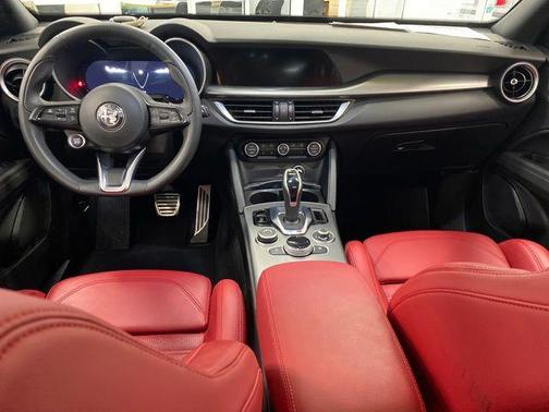 2024 Alfa Romeo Stelvio Ti