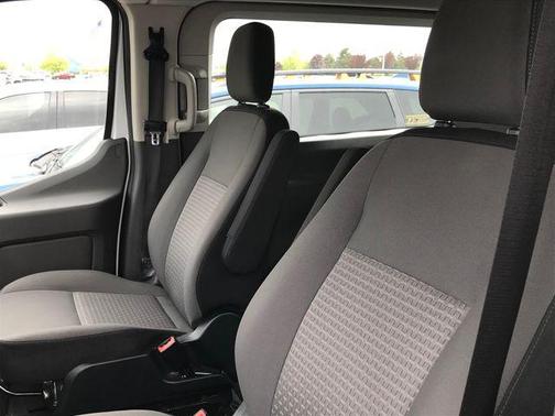 2022 Ford Transit-350 XLT