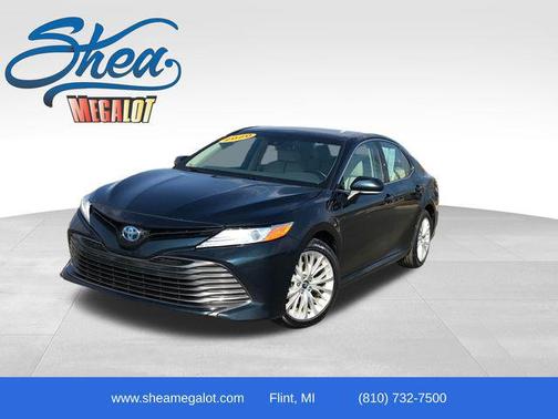 2020 Toyota Camry Hybrid XLE