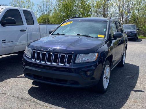 Blackberry Pearlcoat 2011 Jeep Compass Base
