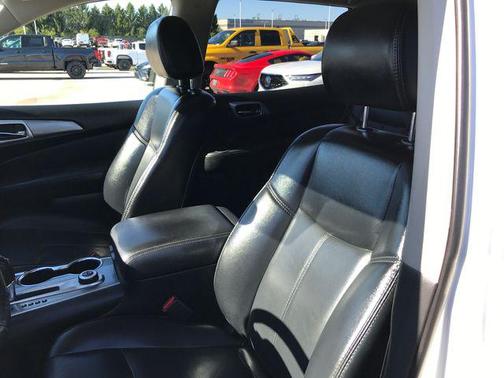 2018 Nissan Pathfinder S