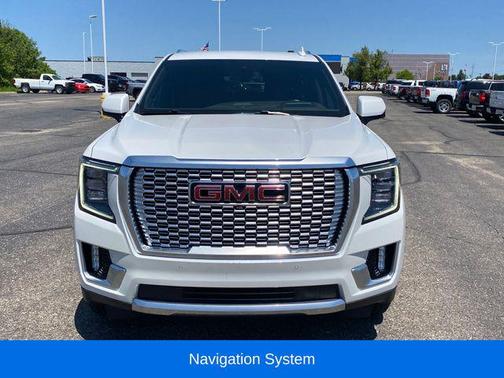 White Frost Tricoat 2023 GMC Yukon Denali