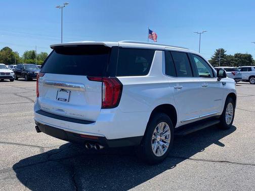 White Frost Tricoat 2023 GMC Yukon Denali