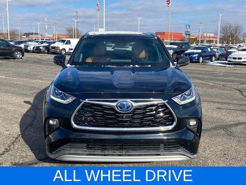 2020 Toyota Highlander Hybrid Platinum