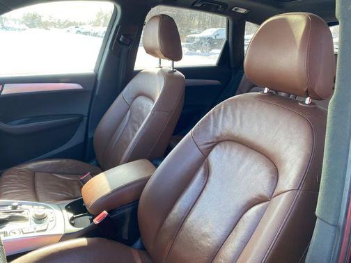 2011 Audi Q5 Premium Plus