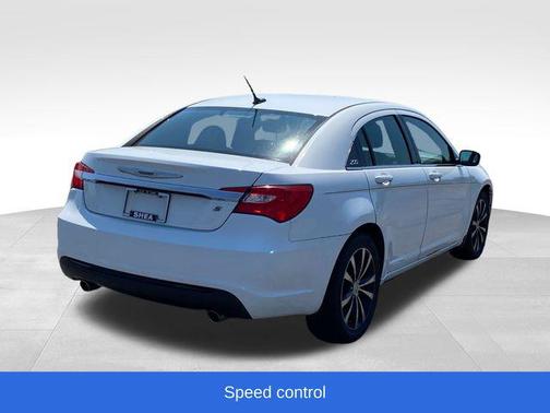 Bright White Clearcoat 2014 Chrysler 200 Touring
