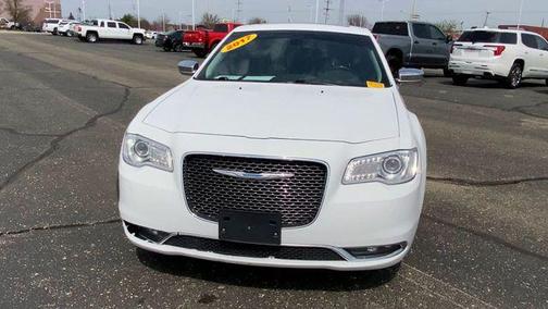 2017 Chrysler 300C Base