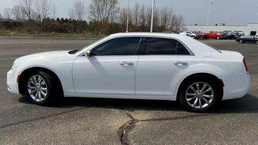 2017 Chrysler 300C Base