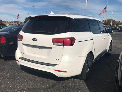 2015 Kia Sedona SX