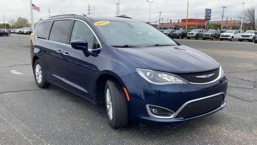 2018 Chrysler Pacifica Touring-L