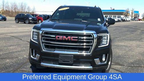2023 GMC Yukon SLT