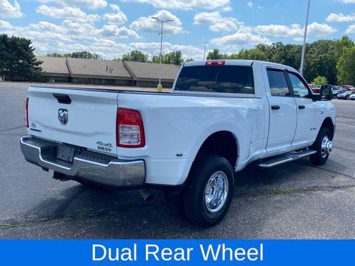 2024 RAM 3500 Big Horn Crew Cab 4x4 8' Box