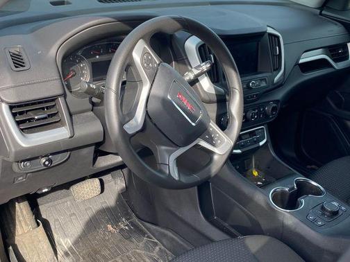 Summit White 2024 GMC Terrain SLE