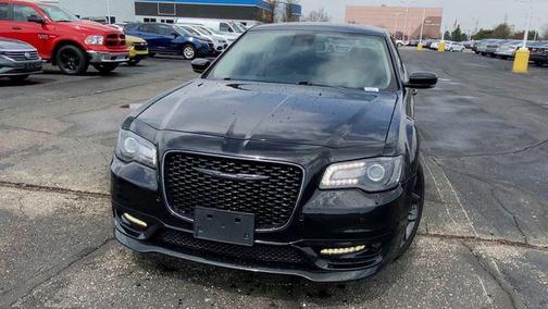2022 Chrysler 300 Touring