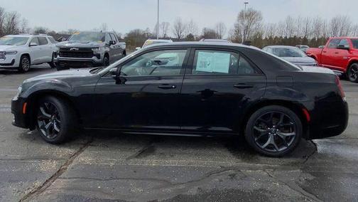 2022 Chrysler 300 Touring
