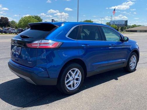 2022 Ford Edge SEL