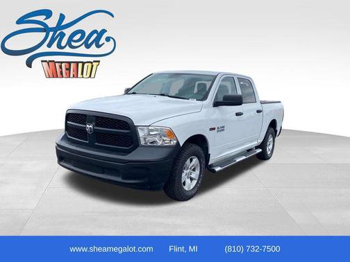 Bright White Clearcoat 2018 RAM 1500 Tradesman