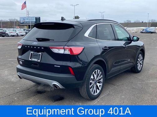 2022 Ford Escape Titanium