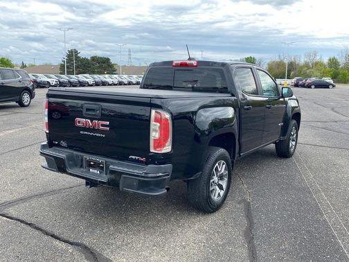 Onyx Black 2022 GMC Canyon AT4