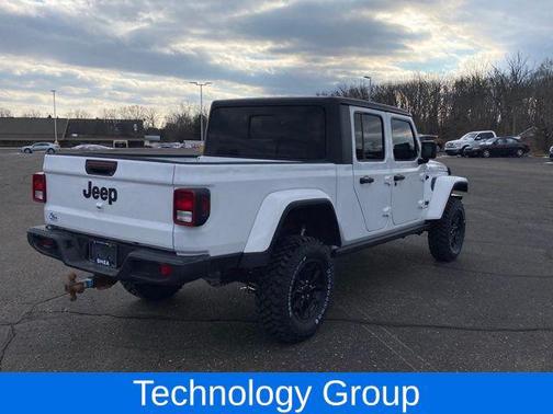 2021 Jeep Gladiator Willys 4x4