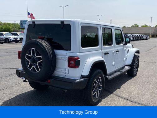 Bright White Clearcoat 2024 Jeep Wrangler 4-Door Sahara 4x4