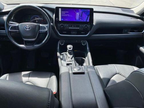 Midnight Black Metallic 2024 Toyota Grand Highlander Hybrid XLE