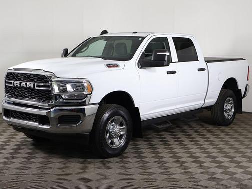 Bright White Clearcoat 2024 RAM 2500 Tradesman Crew Cab 4x4 6'4' Box