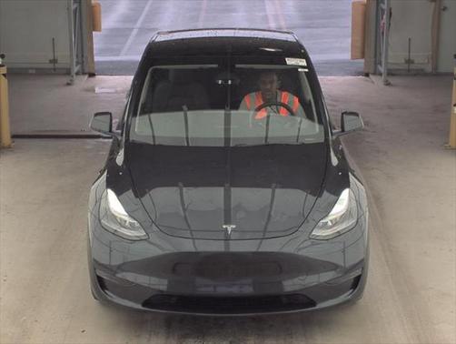 2024 Tesla Model Y Long Range Dual Motor All-Wheel Drive