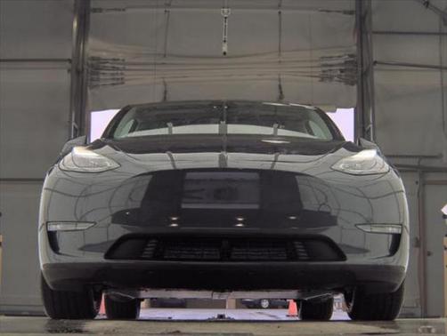 2024 Tesla Model Y Long Range Dual Motor All-Wheel Drive