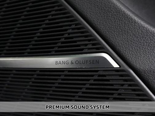 2024 Audi Q8 55 Premium Plus