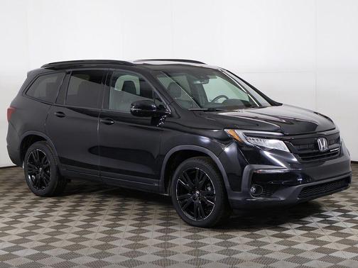 Crystal Black Pearl 2022 Honda Pilot AWD Black Edition