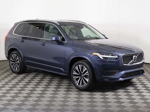 2020 Volvo XC90 T6 Momentum