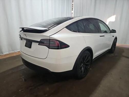 2022 Tesla Model X Dual Motor All-Wheel Drive