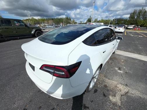 2023 Tesla Model 3 Standard Range