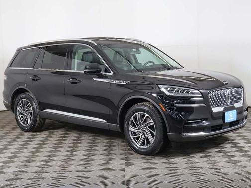 2023 Lincoln Aviator Standard AWD