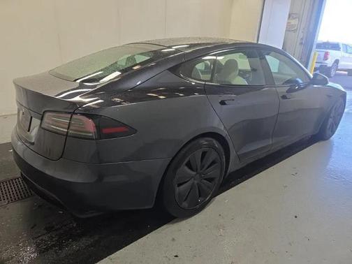 2024 Tesla Model S Long Range