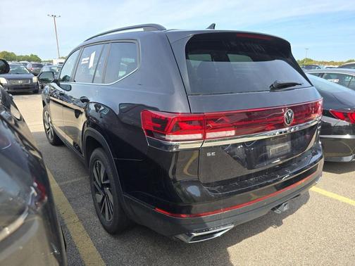 2024 Volkswagen Atlas 2.0T SE w/Technology 4MOTION