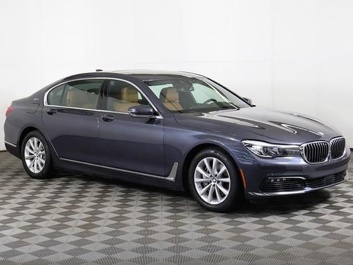 2017 BMW 740e xDrive iPerformance