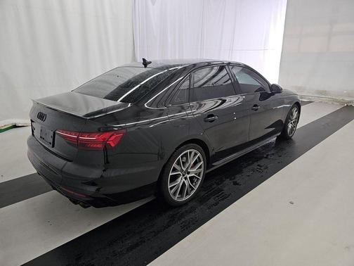 2024 Audi S4 Premium Plus TFSI quattro Tiptronic