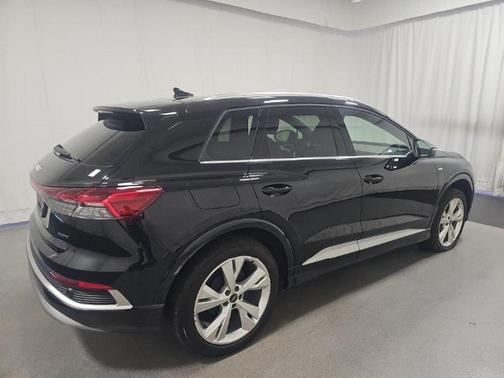 2023 Audi Q4 e-tron Premium Plus 50 quattro
