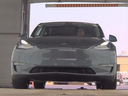 2023 Tesla Model Y Long Range Dual Motor All-Wheel Drive
