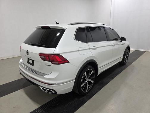 2023 Volkswagen Tiguan 2.0T SEL R-Line 4MOTION