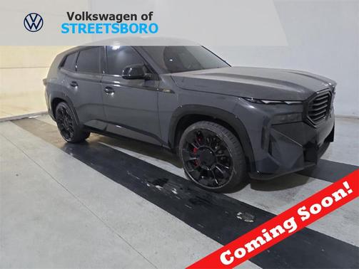 2025 BMW XM Base