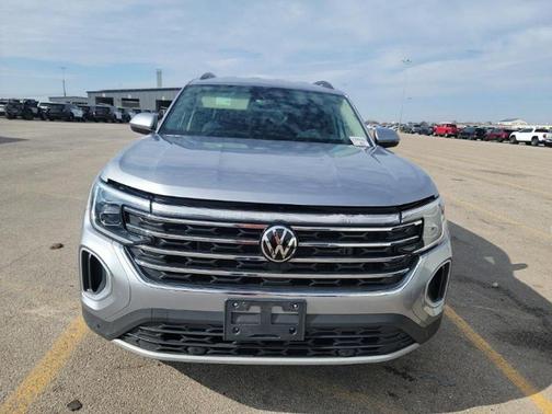 2024 Volkswagen Atlas 2.0T SE w/Technology 4MOTION